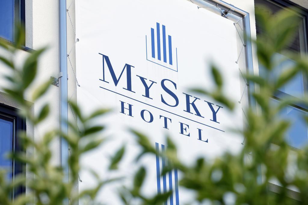 Mysky Hotel Pulheim Exterior photo
